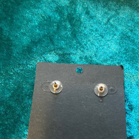 Ann Taylor Cream and Black Floral Earrings - Picture 2 of 3